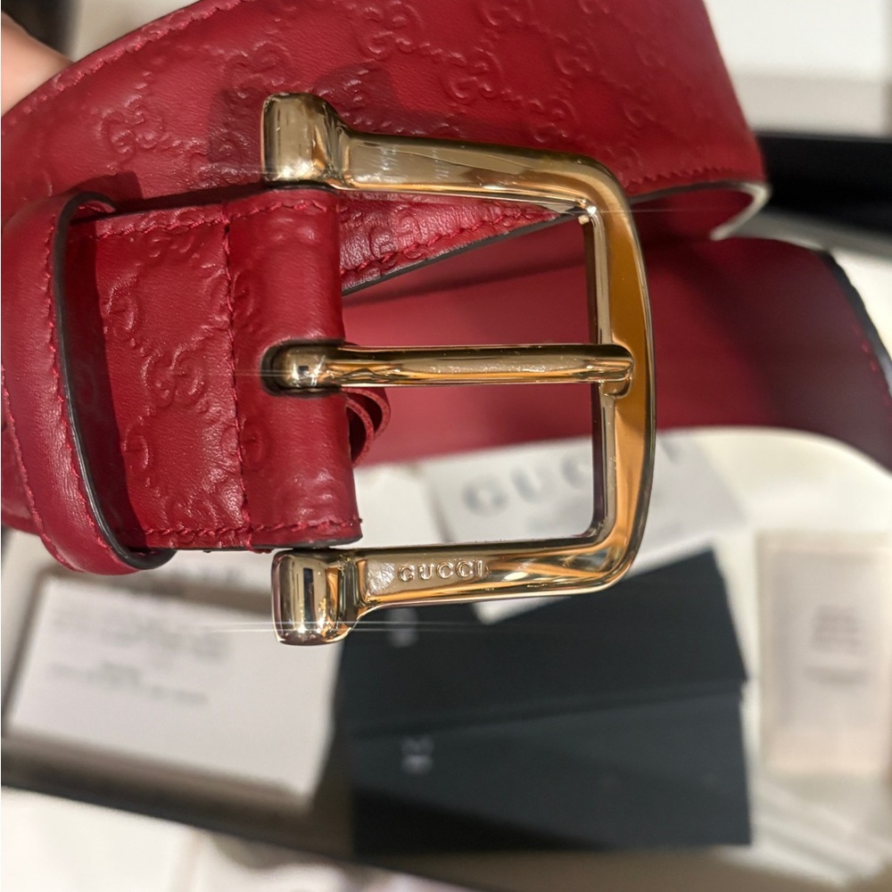 Gorgeous Gucci belt 75B (XXS)
